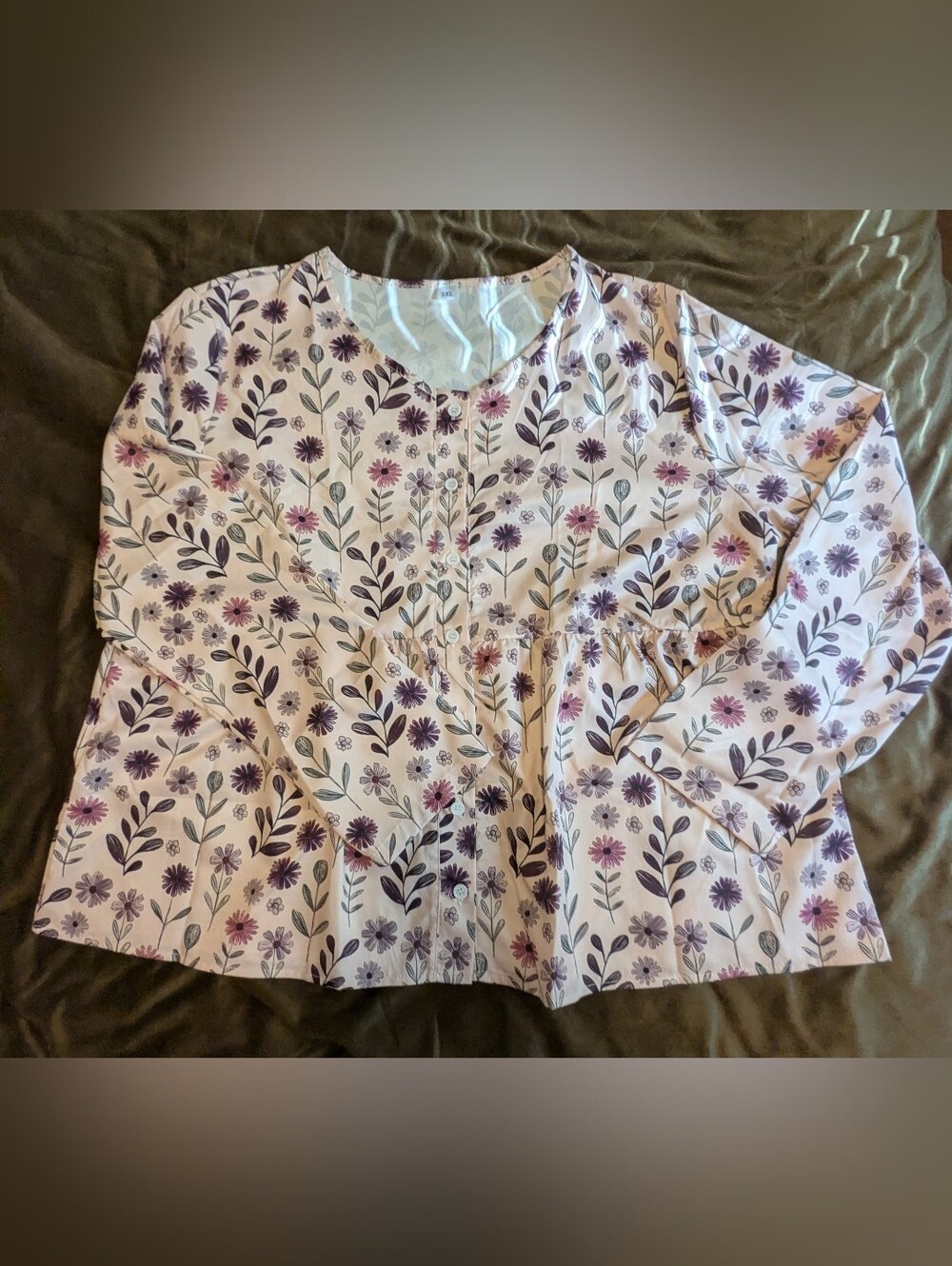 Women’s Floral Button-Front Top in Light Pink